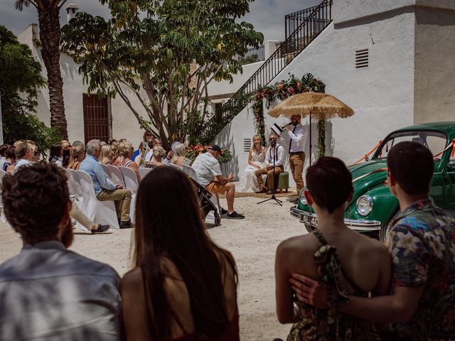 La boda de Wayne y Daisy en Elx/elche, Alicante 33