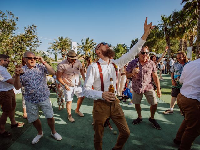 La boda de Wayne y Daisy en Elx/elche, Alicante 49