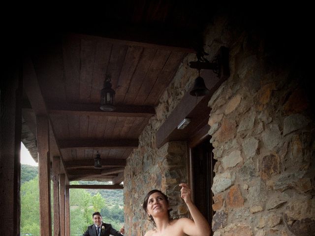 La boda de Fernando y Eva en San Roman De Bembibre, León 17