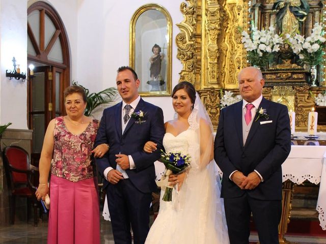 La boda de Javier y Laura en Armilla, Granada 3