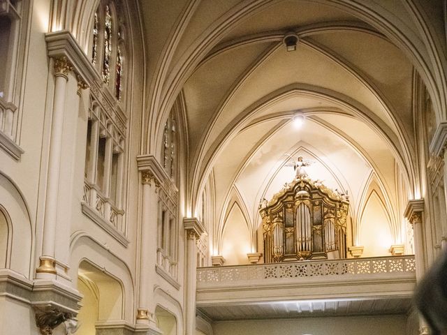 La boda de Álvaro y Yulia en Lupiana, Guadalajara 36