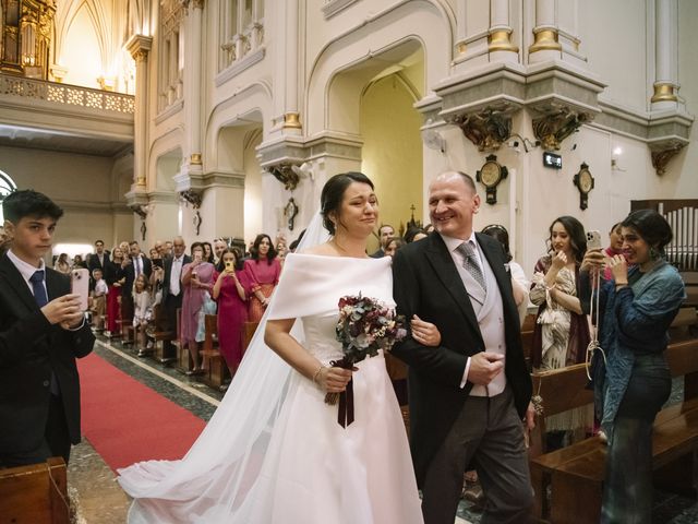 La boda de Álvaro y Yulia en Lupiana, Guadalajara 37