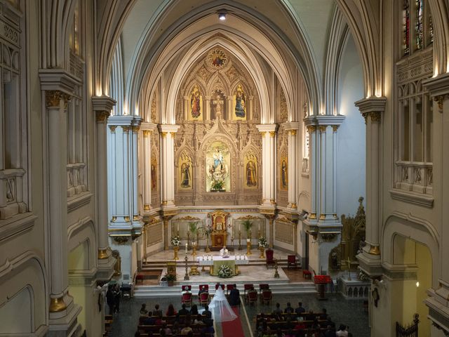 La boda de Álvaro y Yulia en Lupiana, Guadalajara 55