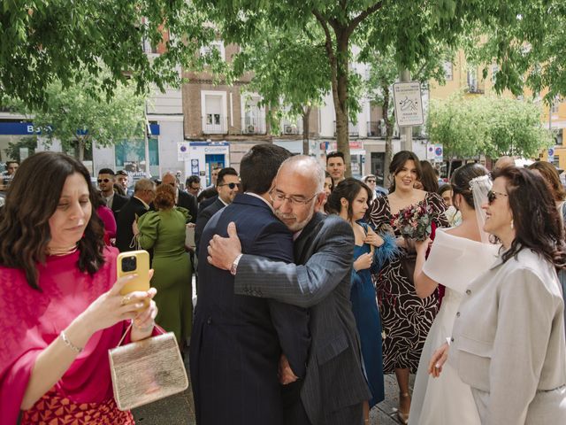 La boda de Álvaro y Yulia en Lupiana, Guadalajara 68