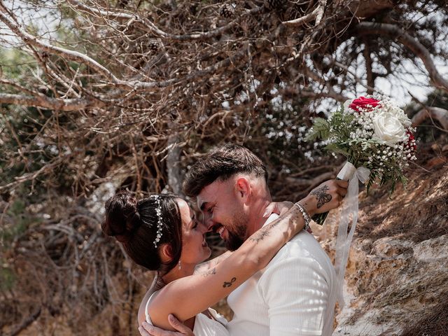 La boda de Manuel  y Isabel en Cala De San Vicente Ibiza, Islas Baleares 3