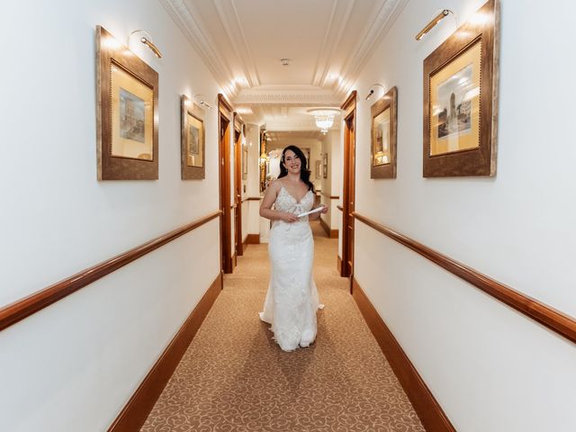 La boda de Doruk y Marta en Salteras, Sevilla 17