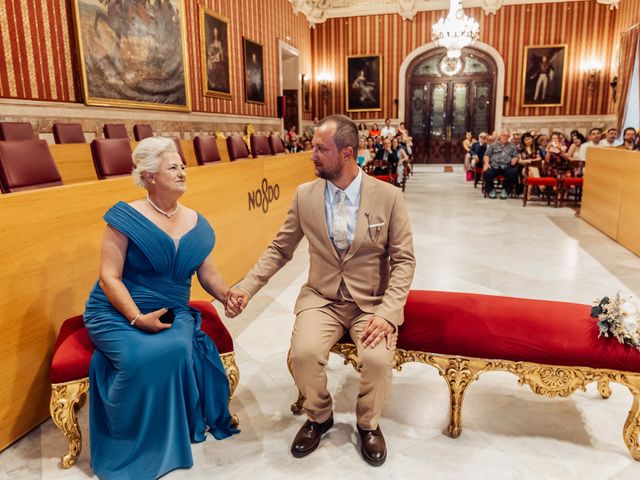 La boda de Doruk y Marta en Salteras, Sevilla 30