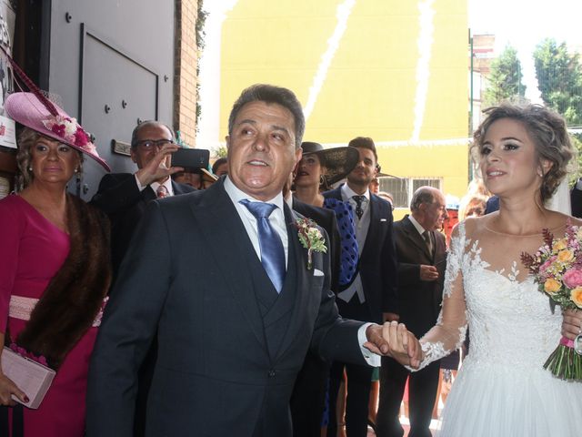 La boda de Alba y Pepe en Gibraleon, Huelva 16