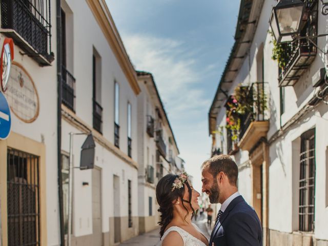 La boda de Enrique y Lucia en Córdoba, Córdoba 13