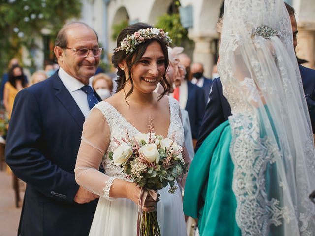 La boda de Enrique y Lucia en Córdoba, Córdoba 35