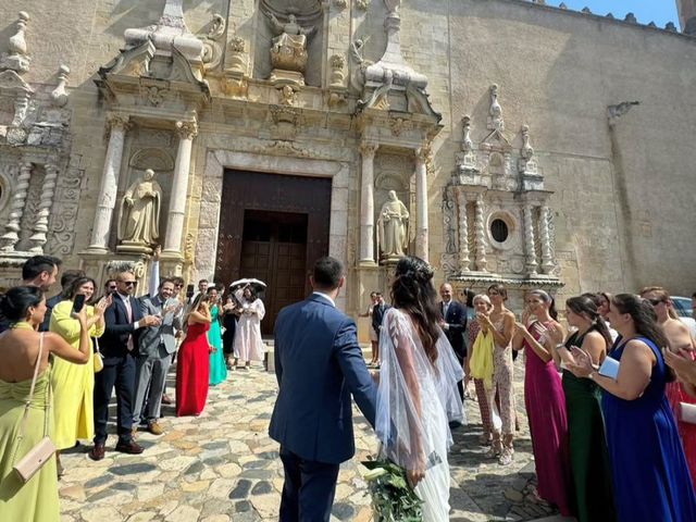 La boda de  Miguel  y Julieta  en Poblet, Valencia 5