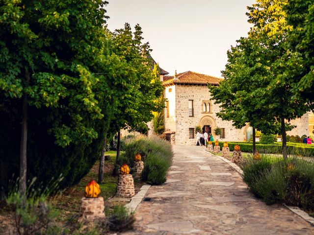 La boda de Leslie y Bea en Mangiron, Madrid 57