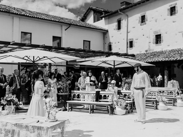 La boda de Asier y Naiara en Gordexola, Vizcaya 107