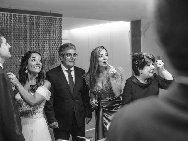 La boda de Alex y Elena en Castelló/castellón De La Plana, Castellón 18