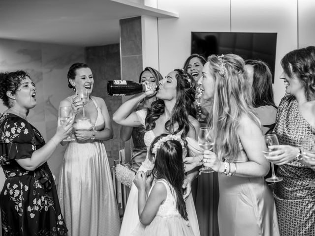La boda de Alex y Elena en Castelló/castellón De La Plana, Castellón 24