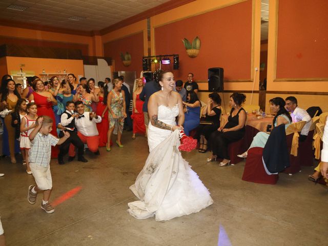 La boda de Manuel y Eli en Coria Del Rio, Sevilla 4