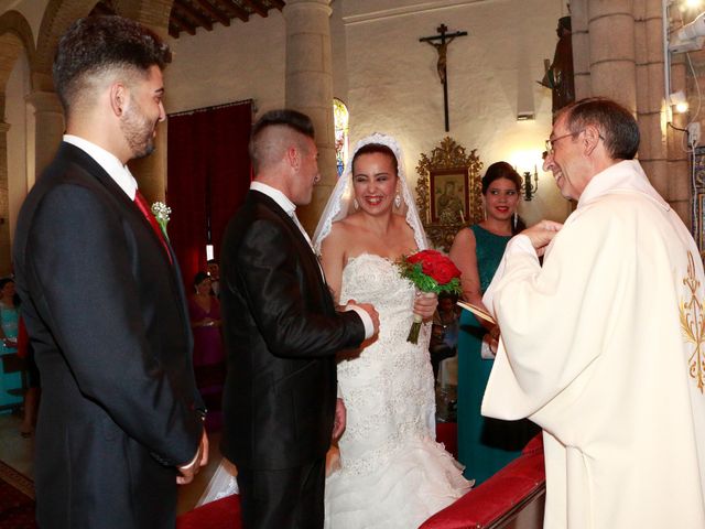 La boda de Manuel y Eli en Coria Del Rio, Sevilla 10