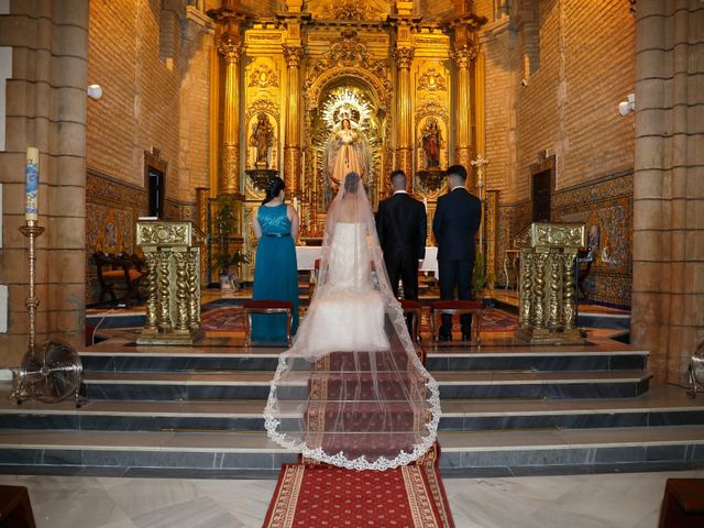 La boda de Manuel y Eli en Coria Del Rio, Sevilla 16