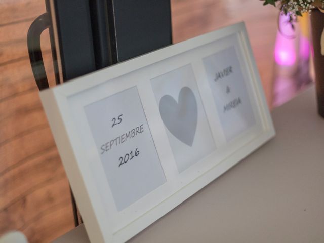 La boda de Javier y Mireia en Sallent, Barcelona 142
