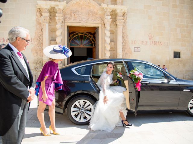 La boda de Alejandro y Tatiana en San Juan De Alicante, Alicante 13