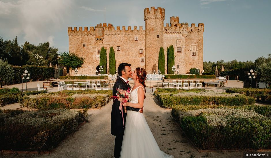 La boda de Juan y Celia en Cáceres, Cáceres