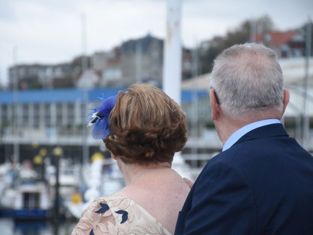 La boda de Jose Ramon y Mari Cruz en Santurtzi, Vizcaya 32