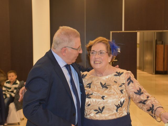 La boda de Jose Ramon y Mari Cruz en Santurtzi, Vizcaya 40