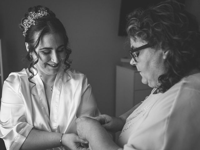 La boda de Israel y Azahar en Calamonte, Badajoz 13