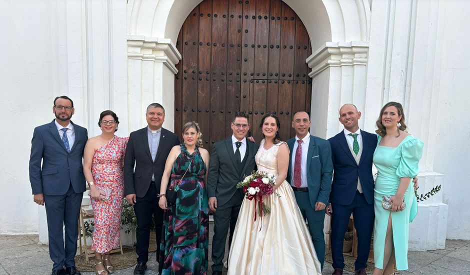 La boda de José Antonio y Maricruz en Azuaga, Badajoz