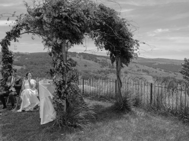 La boda de Estéfano y Irene en Peguerinos, Ávila 54