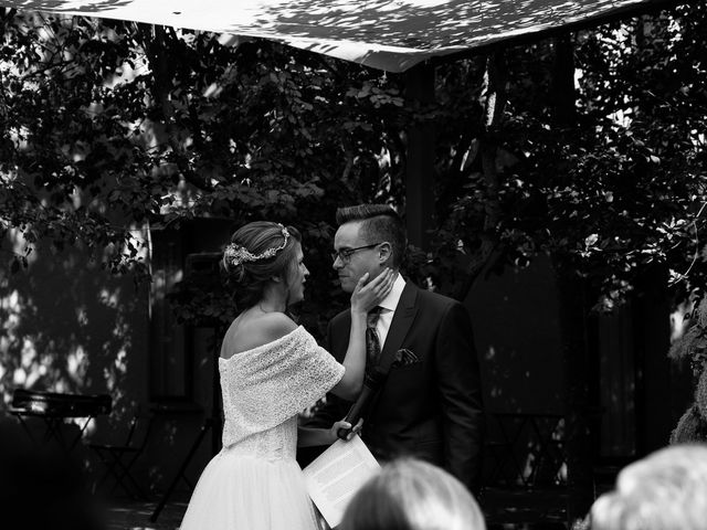 La boda de Miguel y Ana en Torrecaballeros, Segovia 79