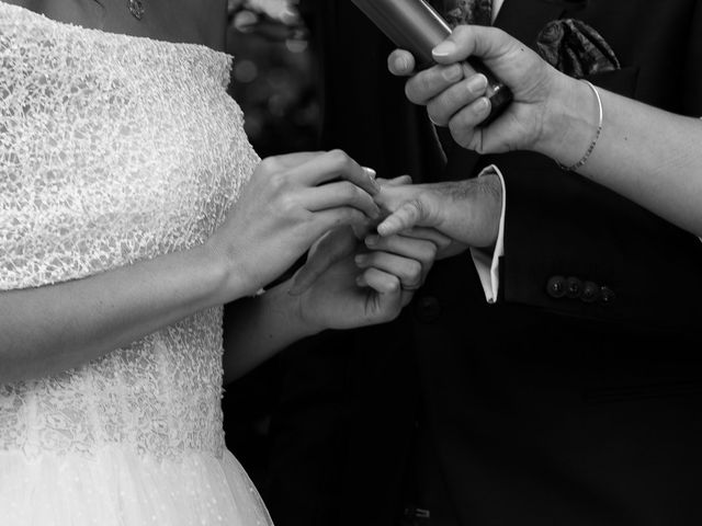 La boda de Miguel y Ana en Torrecaballeros, Segovia 84