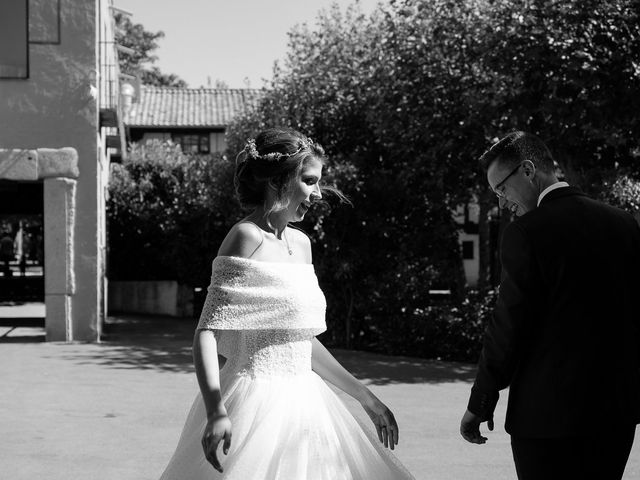 La boda de Miguel y Ana en Torrecaballeros, Segovia 92