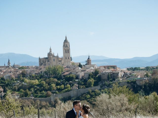 La boda de Miguel y Ana en Torrecaballeros, Segovia 102