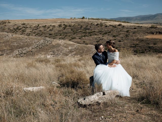 La boda de Miguel y Ana en Torrecaballeros, Segovia 105