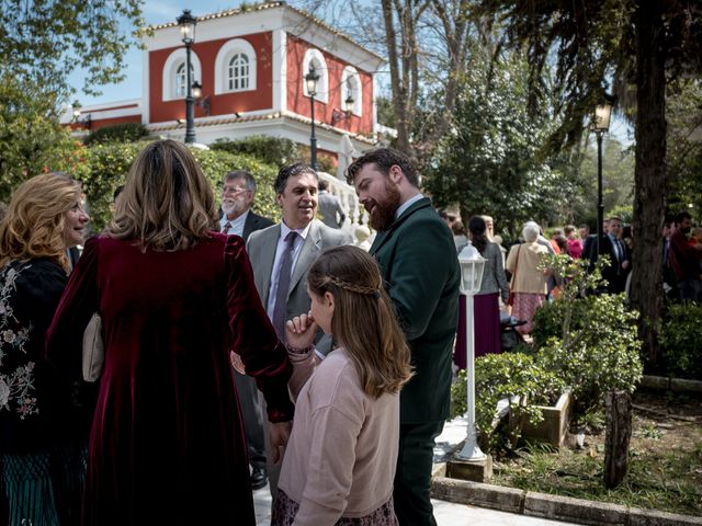 La boda de Cameron y Rocío en Sevilla, Sevilla 24