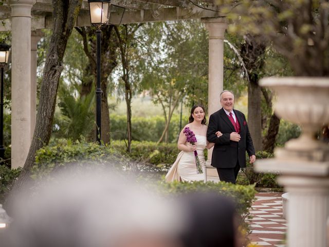La boda de Cameron y Rocío en Sevilla, Sevilla 40