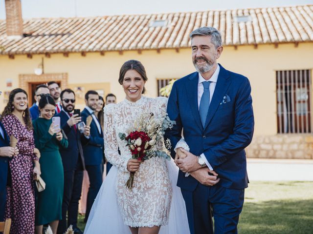 La boda de Ricardo y Beatriz en Mucientes, Valladolid 15