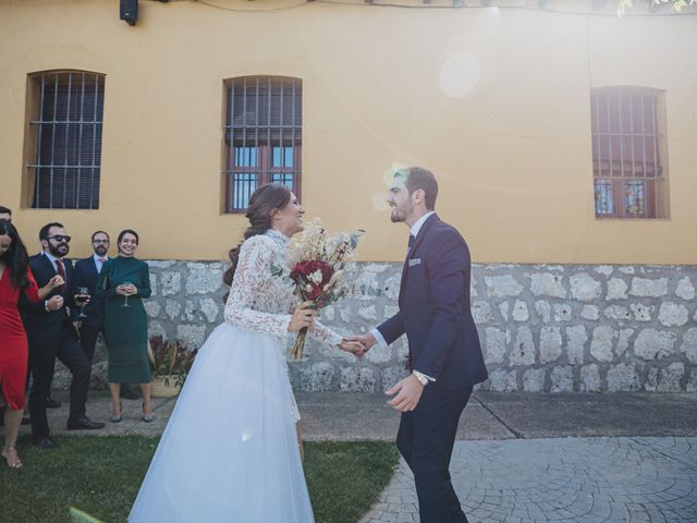 La boda de Ricardo y Beatriz en Mucientes, Valladolid 40