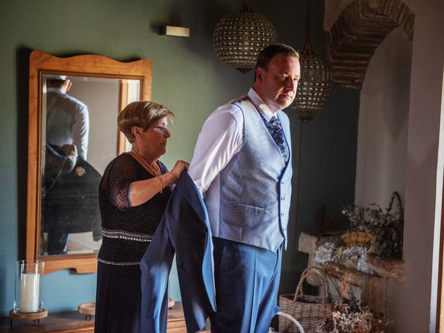 La boda de Jordi y Cynara en Pontos, Girona 70