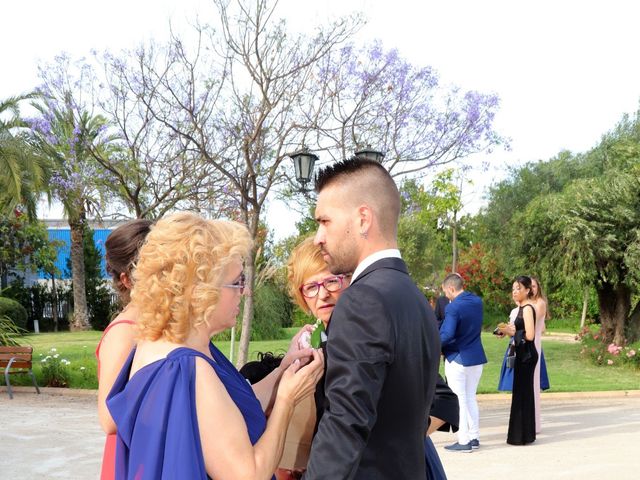 La boda de Toni y Laura en La Pobla De Farnals, Valencia 21