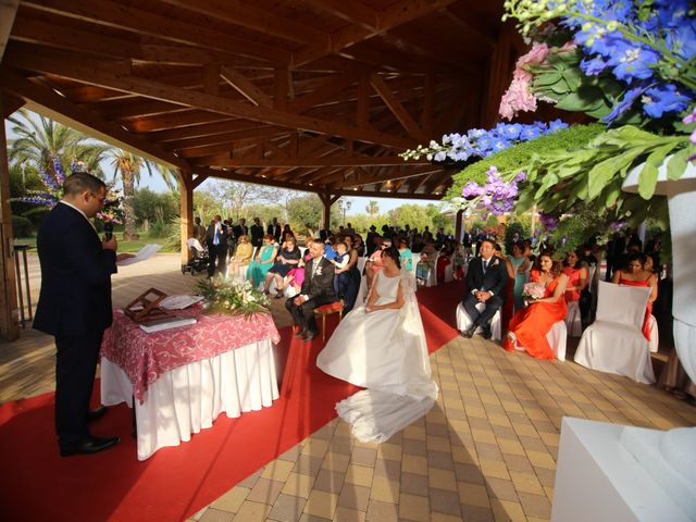 La boda de Toni y Laura en La Pobla De Farnals, Valencia 37