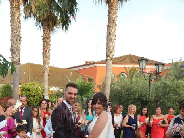 La boda de Toni y Laura en La Pobla De Farnals, Valencia 52
