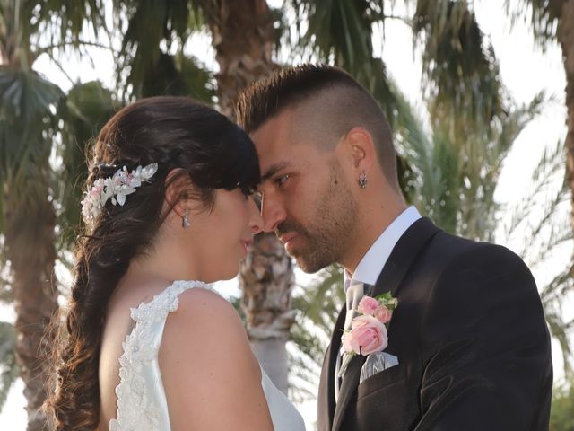 La boda de Toni y Laura en La Pobla De Farnals, Valencia 56