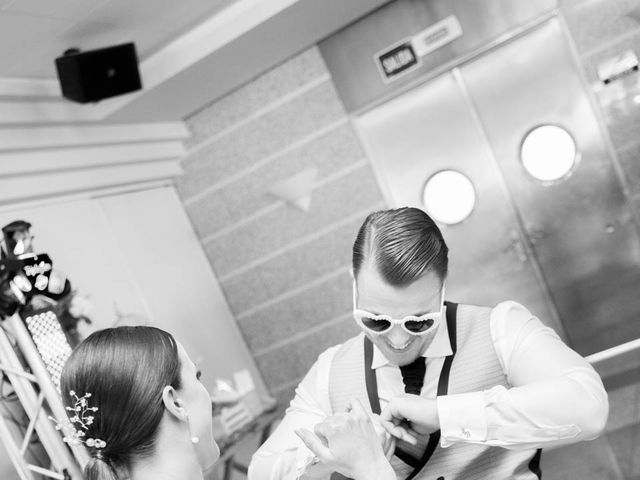 La boda de Adrian y Patricia en Alginet, Valencia 18