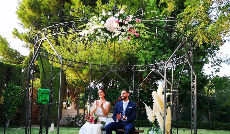 La boda de Joaquín y Bárbara  en Mutxamel, Alicante