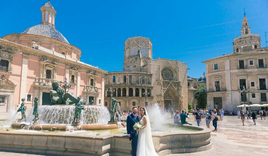 La boda de Jorge y Carla en Valencia, Valencia