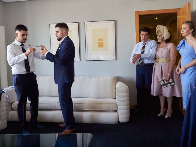 La boda de Alberto y María en Caracuel De Calatrava, Ciudad Real 4