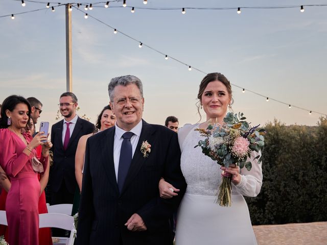 La boda de Alberto y María en Caracuel De Calatrava, Ciudad Real 27
