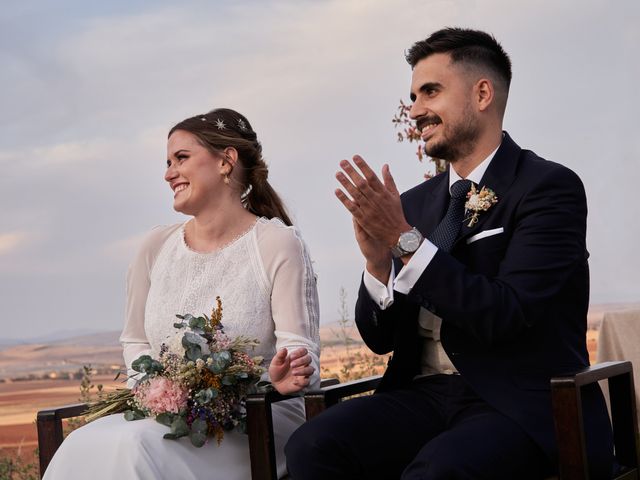 La boda de Alberto y María en Caracuel De Calatrava, Ciudad Real 31